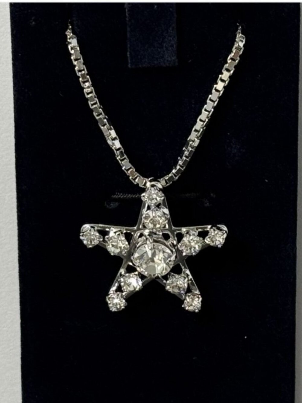 Swarovski Star Pendant Necklace Crystal Silver Tone Chain 2005 Jewelry 877534